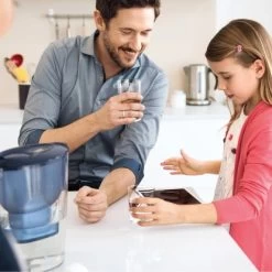 Brita Wasserfilter Marella Cool Blau 2,4 L -Moderne Küche Verkauf 190557 2981 7